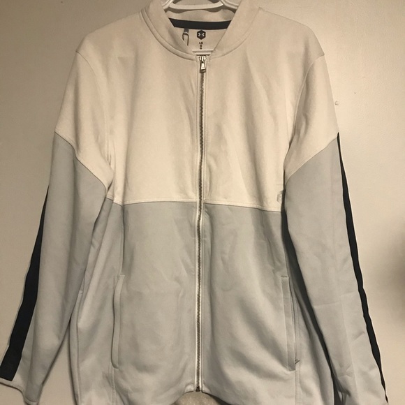 (Brand New) Under amour runners jacket - Picture 3 of 6